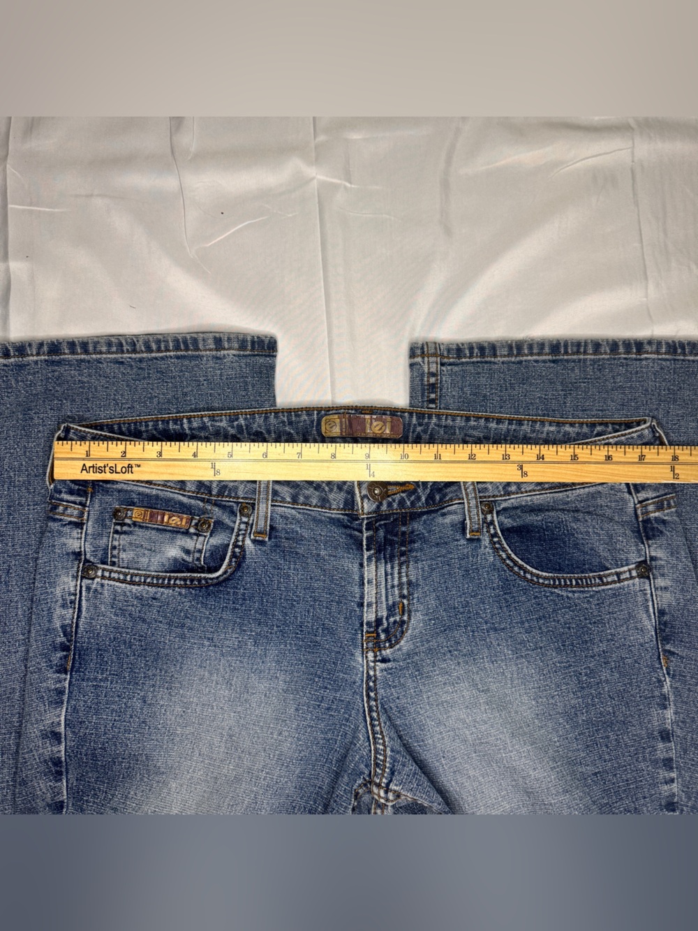 Y2K Lei Bootcut Jeans - Picture 8 of 11